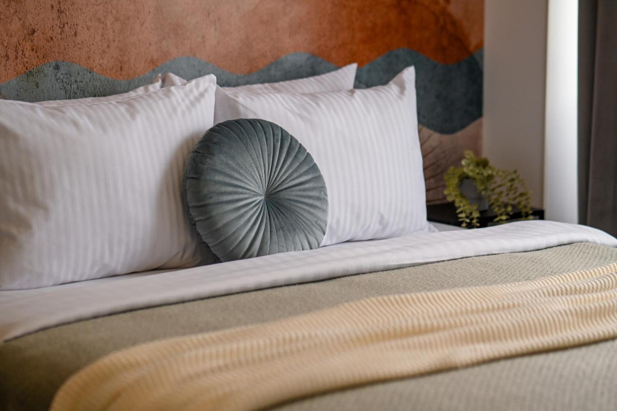 Old Town Charm - Modern & Comfortable Accommodation In The Heart Of The City Bucareste Exterior foto